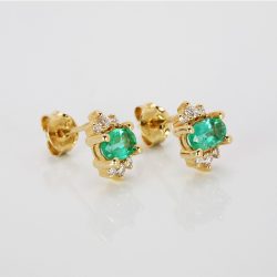 arany-fulbevalo-brillel-smaragddal-31035163